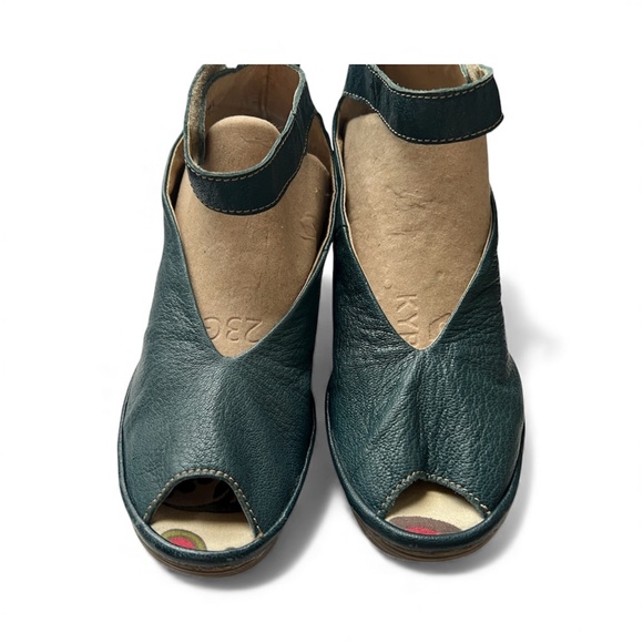 Fly London Shoes Yala Sandals Sz 38 US 8 Ankle Strap Wedges Dark Teal Peep Toe - Picture 2 of 13